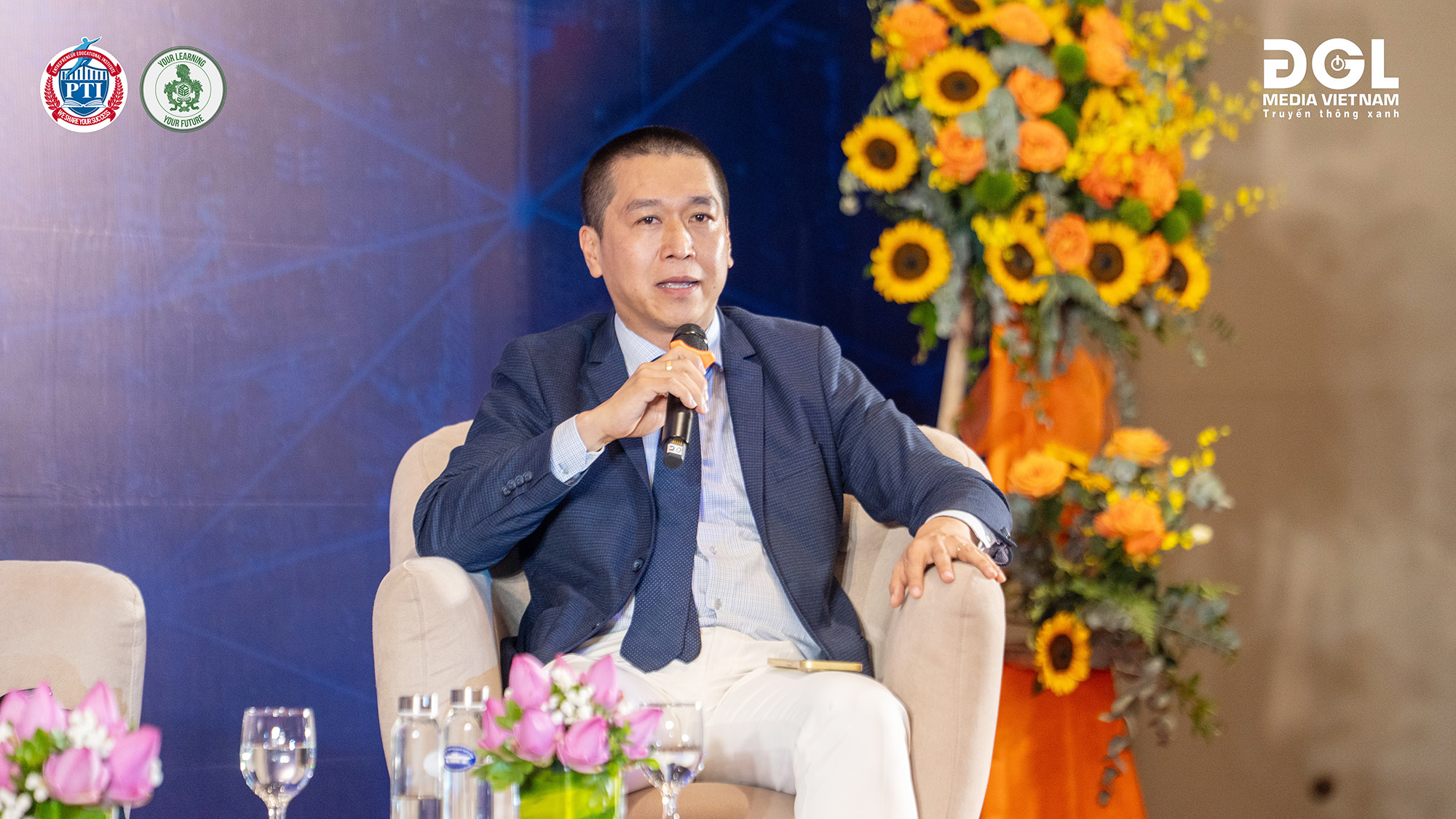 Ông CHỬ MINH TUẤN talk tại hội thảo “VƯỢT THÁCH THỨC & ĐÓN VẬN HỘI” của PTI năm 2025